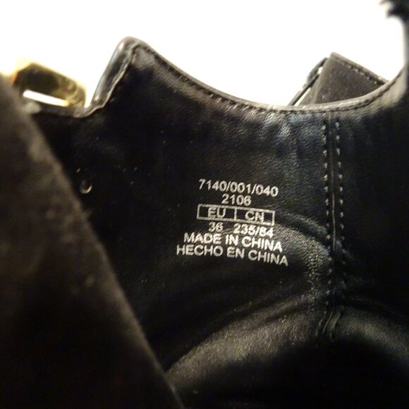 Zara Gold Buckle Detail Ankle Block-heeled Ankle Booties | Black | Size 36 - Picture 9 of 12